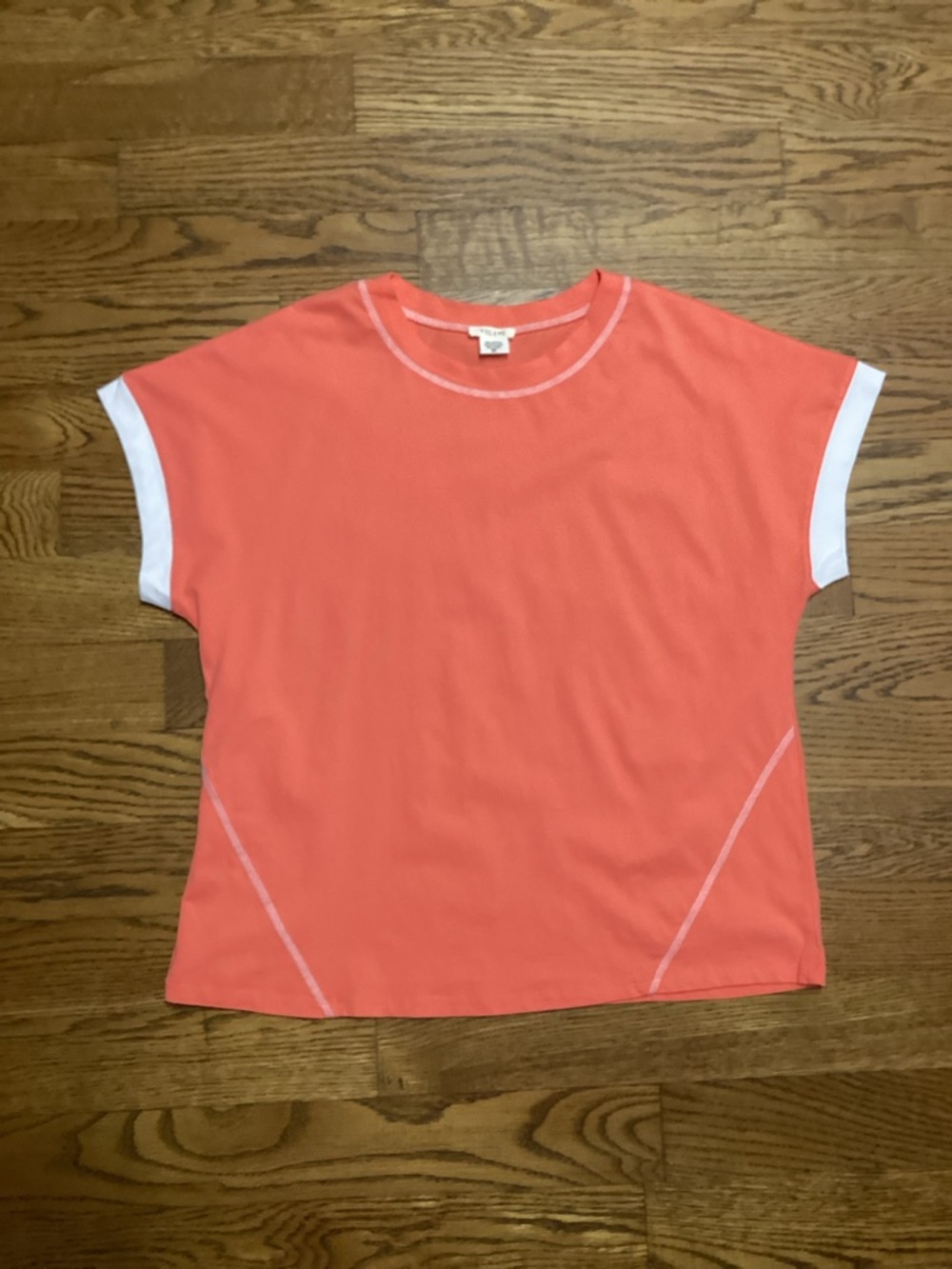 Yelete 100% cotton coral contrast crewneck tee. Size Medium